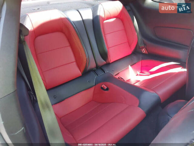 Черный Форд Мустанг, объемом двигателя 2.3 л и пробегом 120 тыс. км за 5300 $, фото 6 на Automoto.ua