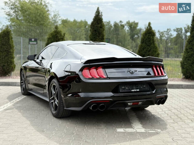 Черный Форд Мустанг, объемом двигателя 2.26 л и пробегом 55 тыс. км за 23999 $, фото 24 на Automoto.ua