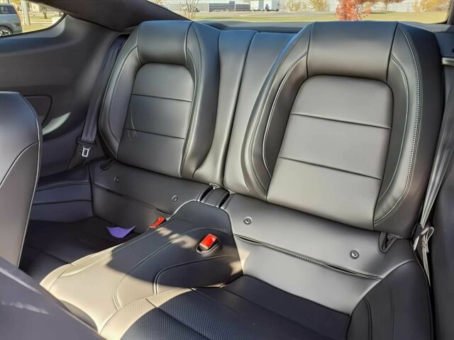 Черный Форд Мустанг, объемом двигателя 5 л и пробегом 44 тыс. км за 12500 $, фото 12 на Automoto.ua