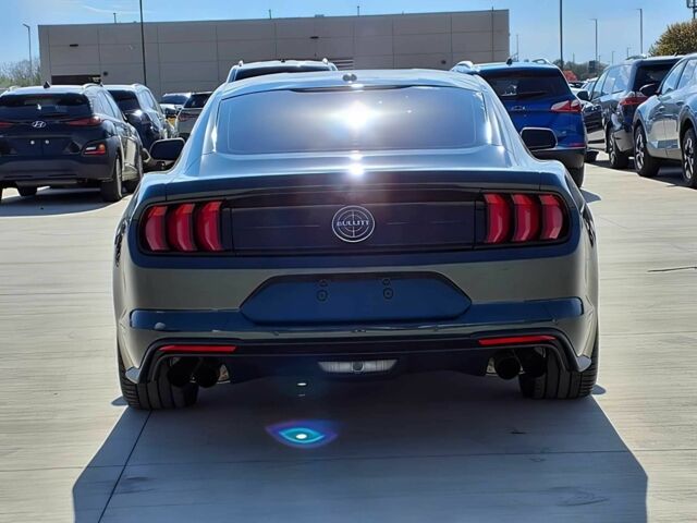 Черный Форд Мустанг, объемом двигателя 5 л и пробегом 44 тыс. км за 12500 $, фото 5 на Automoto.ua