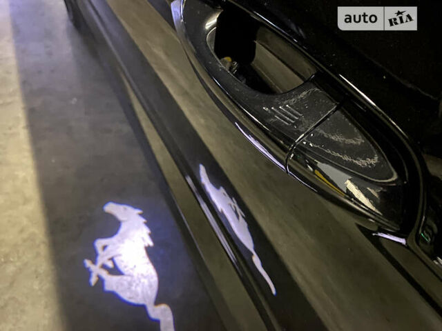 Чорний Форд Мустанг, об'ємом двигуна 5 л та пробігом 12 тис. км за 47700 $, фото 13 на Automoto.ua