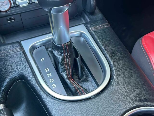 Форд Мустанг 2020 в Киеве на Automoto.ua Черный Форд Мустанг, объемом двигателя 2.3 л и пробегом 34 тыс. км за 5200 $, фото 9 на Automoto.ua