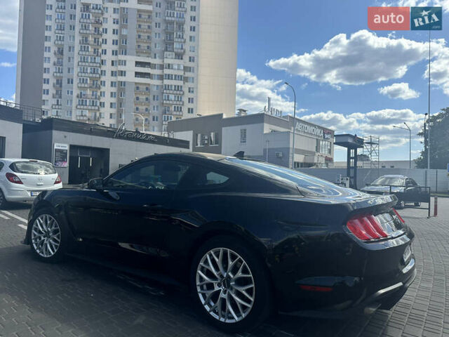 Чорний Форд Мустанг, об'ємом двигуна 2.26 л та пробігом 135 тис. км за 16500 $, фото 4 на Automoto.ua