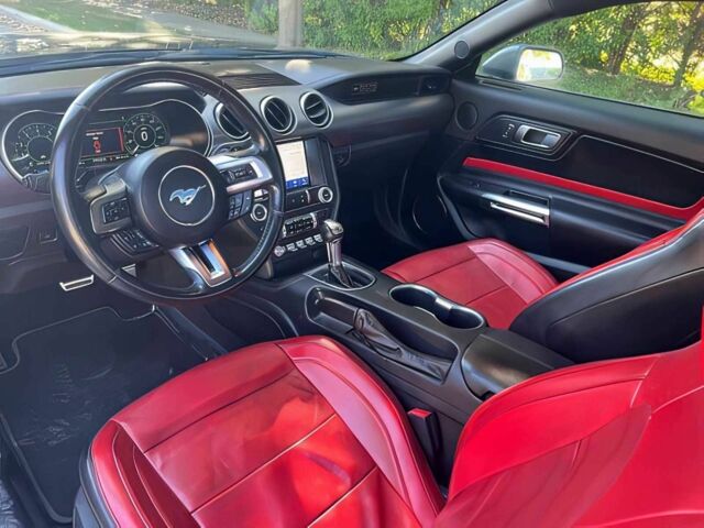 Форд Мустанг 2020 в Киеве на Automoto.ua Черный Форд Мустанг, объемом двигателя 2.3 л и пробегом 34 тыс. км за 5200 $, фото 6 на Automoto.ua