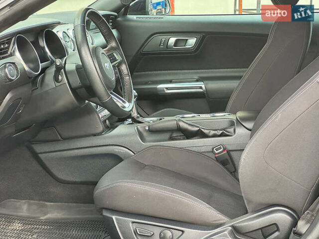 Черный Форд Мустанг, объемом двигателя 2.3 л и пробегом 22 тыс. км за 28990 $, фото 11 на Automoto.ua