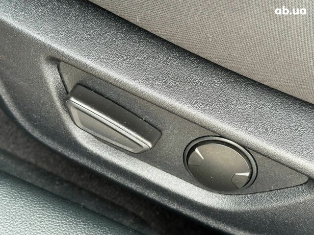 Черный Форд Мустанг, объемом двигателя 2.3 л и пробегом 22 тыс. км за 28940 $, фото 16 на Automoto.ua