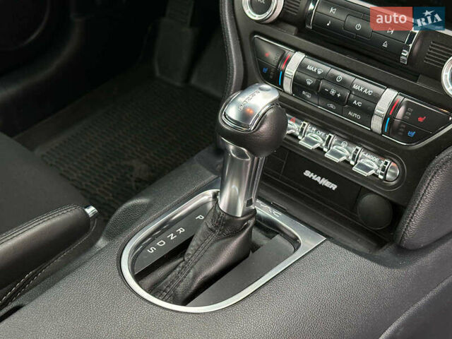 Черный Форд Мустанг, объемом двигателя 2.3 л и пробегом 22 тыс. км за 28990 $, фото 20 на Automoto.ua