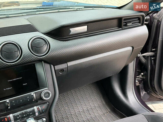 Черный Форд Мустанг, объемом двигателя 2.3 л и пробегом 22 тыс. км за 28990 $, фото 25 на Automoto.ua