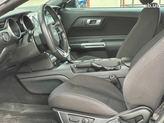 Черный Форд Мустанг, объемом двигателя 2.3 л и пробегом 22 тыс. км за 28940 $, фото 11 на Automoto.ua