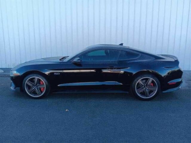 Черный Форд Мустанг, объемом двигателя 5 л и пробегом 15 тыс. км за 11500 $, фото 3 на Automoto.ua