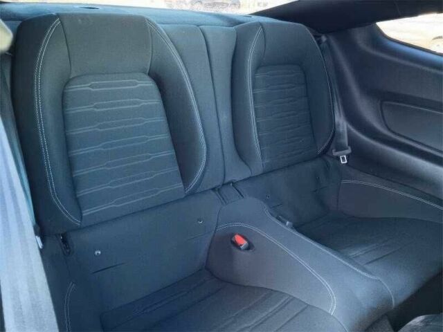 Черный Форд Мустанг, объемом двигателя 5 л и пробегом 15 тыс. км за 11500 $, фото 12 на Automoto.ua