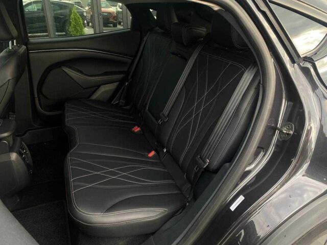 Черный Форд Мустанг, объемом двигателя 0 л и пробегом 49 тыс. км за 26790 $, фото 15 на Automoto.ua