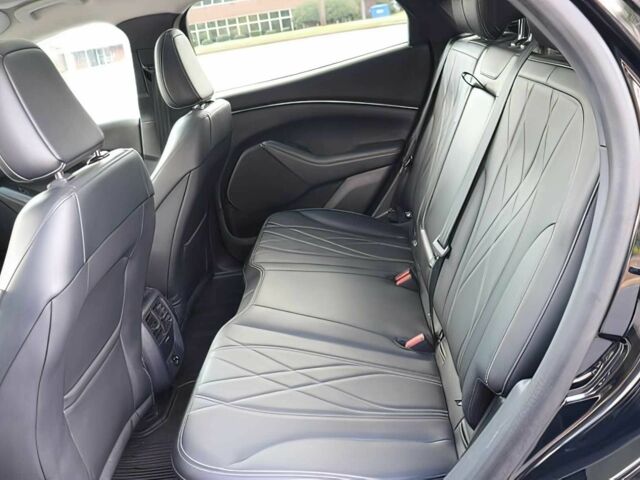 Черный Форд Мустанг, объемом двигателя 0 л и пробегом 19 тыс. км за 10100 $, фото 10 на Automoto.ua