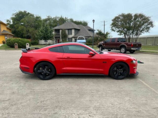 Красный Форд Мустанг, объемом двигателя 5 л и пробегом 47 тыс. км за 16500 $, фото 3 на Automoto.ua