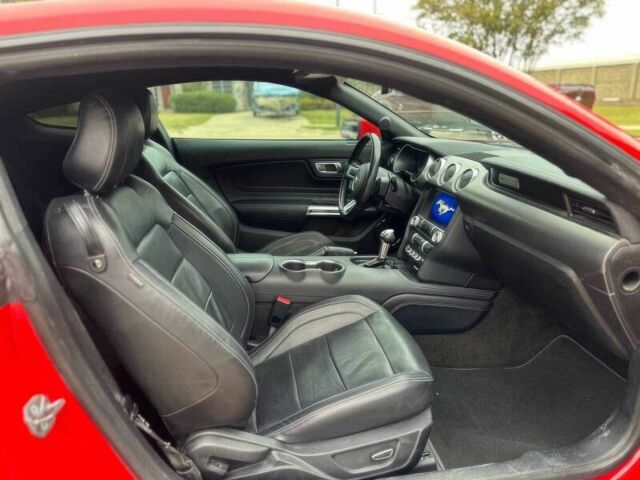 Красный Форд Мустанг, объемом двигателя 5 л и пробегом 47 тыс. км за 16500 $, фото 9 на Automoto.ua