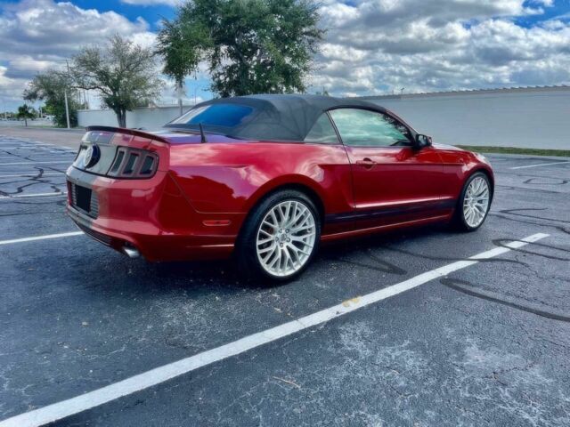Красный Форд Мустанг, объемом двигателя 3.7 л и пробегом 86 тыс. км за 9800 $, фото 3 на Automoto.ua