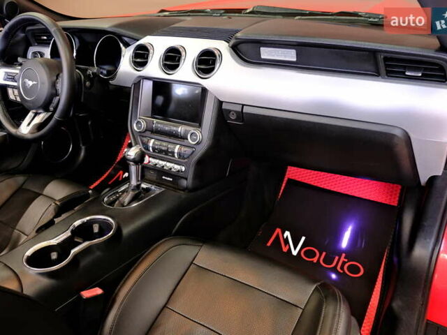 Красный Форд Мустанг, объемом двигателя 2.26 л и пробегом 143 тыс. км за 14900 $, фото 38 на Automoto.ua