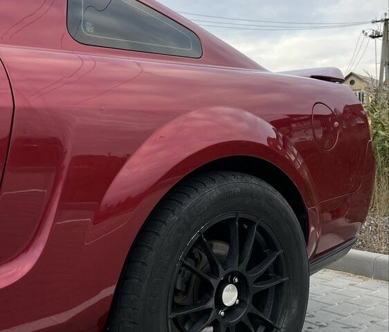 Форд Мустанг 2006 в Вишневом на Automoto.ua Красный Форд Мустанг, объемом двигателя 4.6 л и пробегом 110 тыс. км за 10500 $, фото 5 на Automoto.ua