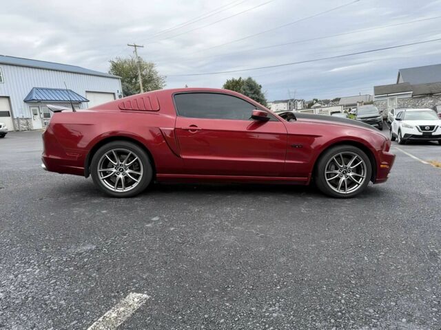 Красный Форд Мустанг, объемом двигателя 5 л и пробегом 87 тыс. км за 6200 $, фото 5 на Automoto.ua