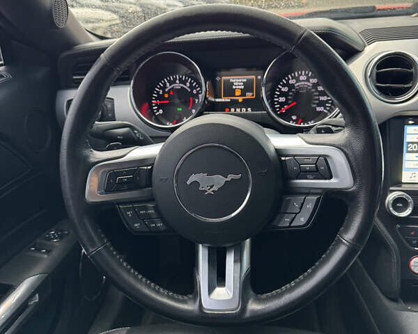 Красный Форд Мустанг, объемом двигателя 2.26 л и пробегом 169 тыс. км за 13900 $, фото 26 на Automoto.ua