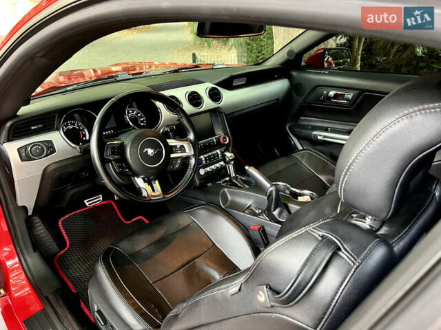 Красный Форд Мустанг, объемом двигателя 2.3 л и пробегом 175 тыс. км за 17500 $, фото 25 на Automoto.ua