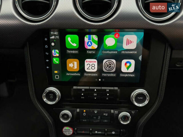 Красный Форд Мустанг, объемом двигателя 2.26 л и пробегом 170 тыс. км за 14500 $, фото 20 на Automoto.ua