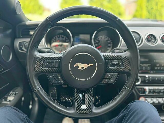 Красный Форд Мустанг, объемом двигателя 5 л и пробегом 80 тыс. км за 10990 $, фото 11 на Automoto.ua