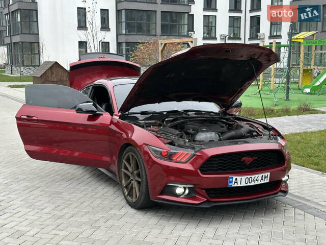 Красный Форд Мустанг, объемом двигателя 2.26 л и пробегом 119 тыс. км за 16400 $, фото 25 на Automoto.ua
