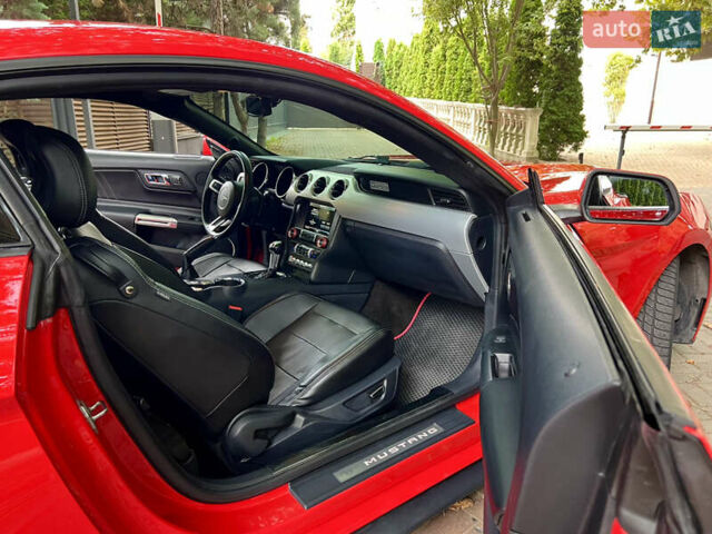 Красный Форд Мустанг, объемом двигателя 2.3 л и пробегом 175 тыс. км за 17500 $, фото 7 на Automoto.ua