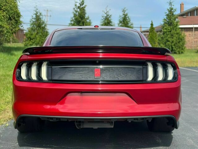 Красный Форд Мустанг, объемом двигателя 5 л и пробегом 80 тыс. км за 10990 $, фото 5 на Automoto.ua