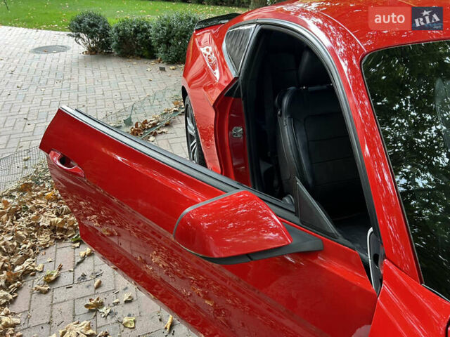 Красный Форд Мустанг, объемом двигателя 2.3 л и пробегом 175 тыс. км за 17500 $, фото 4 на Automoto.ua