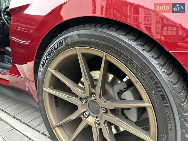 Красный Форд Мустанг, объемом двигателя 2.26 л и пробегом 119 тыс. км за 16400 $, фото 31 на Automoto.ua