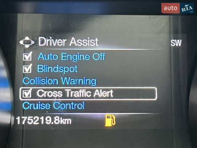 Красный Форд Мустанг, объемом двигателя 2.3 л и пробегом 175 тыс. км за 17500 $, фото 44 на Automoto.ua