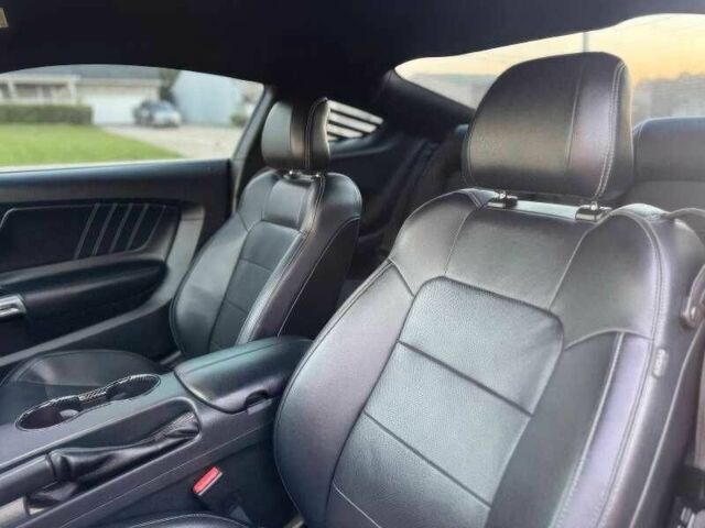 Червоний Форд Мустанг, об'ємом двигуна 5 л та пробігом 119 тис. км за 9500 $, фото 10 на Automoto.ua