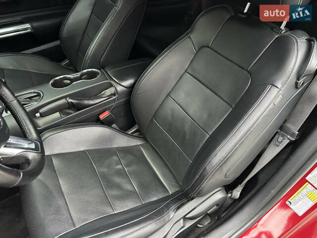 Красный Форд Мустанг, объемом двигателя 2.26 л и пробегом 119 тыс. км за 16400 $, фото 20 на Automoto.ua