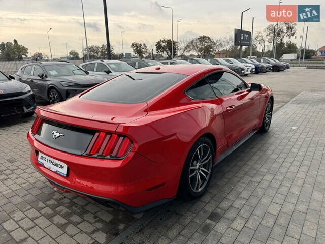 Красный Форд Мустанг, объемом двигателя 2.26 л и пробегом 169 тыс. км за 13900 $, фото 9 на Automoto.ua