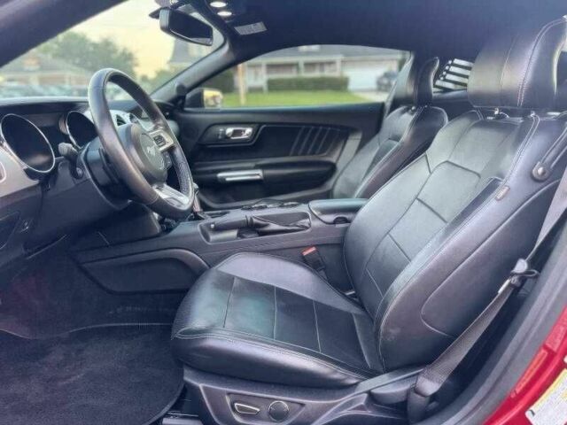 Червоний Форд Мустанг, об'ємом двигуна 5 л та пробігом 119 тис. км за 9500 $, фото 9 на Automoto.ua