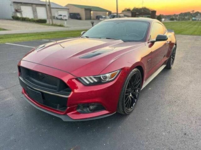 Червоний Форд Мустанг, об'ємом двигуна 5 л та пробігом 119 тис. км за 9500 $, фото 2 на Automoto.ua