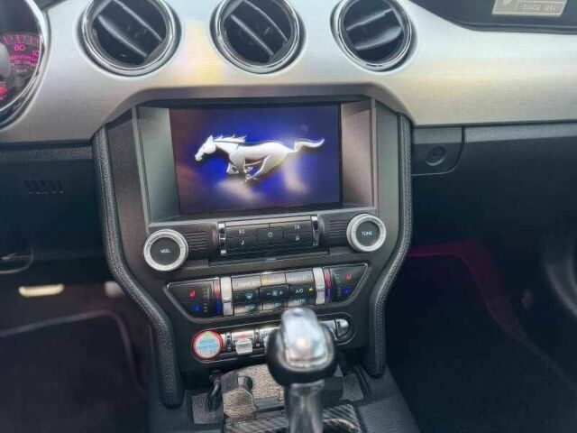 Червоний Форд Мустанг, об'ємом двигуна 5 л та пробігом 119 тис. км за 9500 $, фото 15 на Automoto.ua