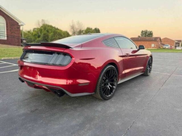 Червоний Форд Мустанг, об'ємом двигуна 5 л та пробігом 119 тис. км за 9500 $, фото 7 на Automoto.ua