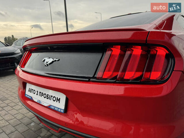 Красный Форд Мустанг, объемом двигателя 2.26 л и пробегом 169 тыс. км за 13900 $, фото 17 на Automoto.ua