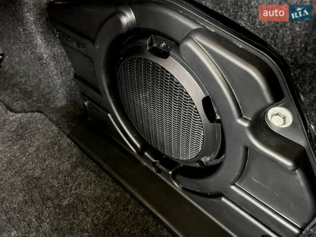 Красный Форд Мустанг, объемом двигателя 2.3 л и пробегом 175 тыс. км за 17500 $, фото 32 на Automoto.ua