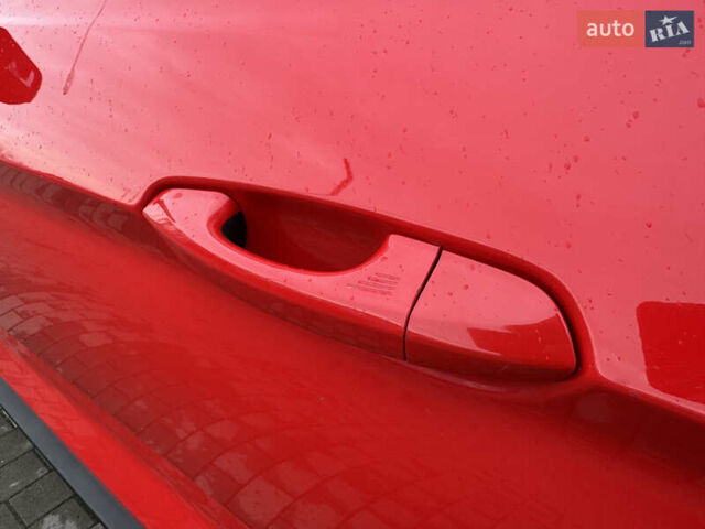 Красный Форд Мустанг, объемом двигателя 2.26 л и пробегом 169 тыс. км за 13900 $, фото 5 на Automoto.ua