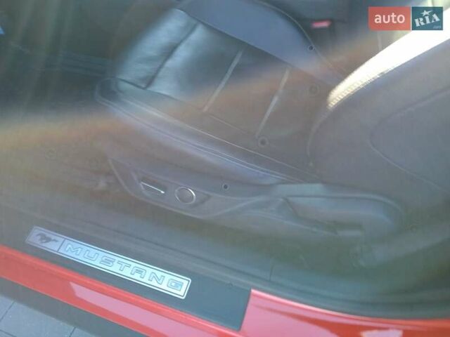Красный Форд Мустанг, объемом двигателя 2.3 л и пробегом 78 тыс. км за 16700 $, фото 14 на Automoto.ua