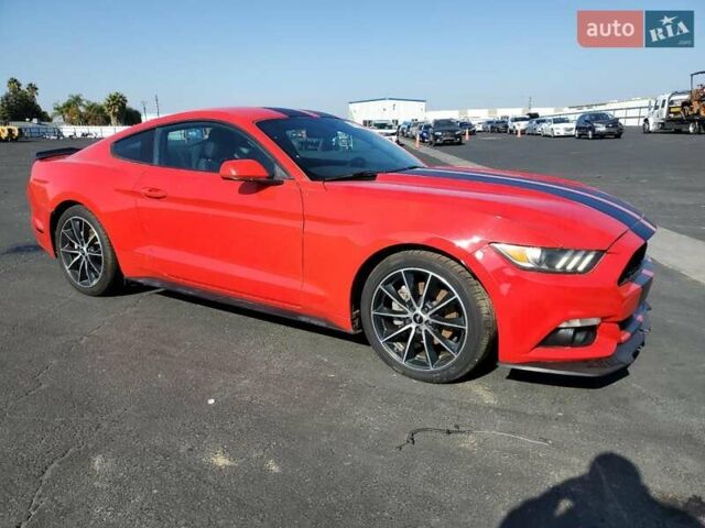 Красный Форд Мустанг, объемом двигателя 2.26 л и пробегом 126 тыс. км за 3000 $, фото 3 на Automoto.ua