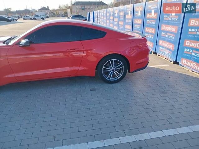 Красный Форд Мустанг, объемом двигателя 2.3 л и пробегом 78 тыс. км за 16700 $, фото 20 на Automoto.ua