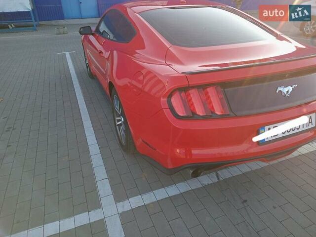 Красный Форд Мустанг, объемом двигателя 2.3 л и пробегом 78 тыс. км за 16700 $, фото 5 на Automoto.ua
