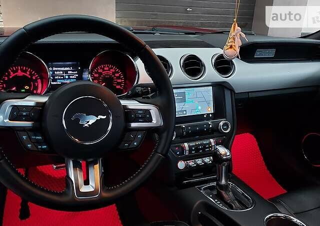 Красный Форд Мустанг, объемом двигателя 2.3 л и пробегом 170 тыс. км за 17500 $, фото 27 на Automoto.ua