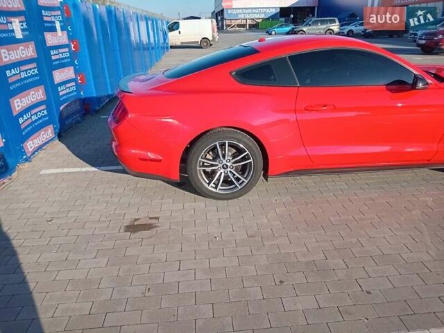 Красный Форд Мустанг, объемом двигателя 2.3 л и пробегом 78 тыс. км за 16700 $, фото 19 на Automoto.ua