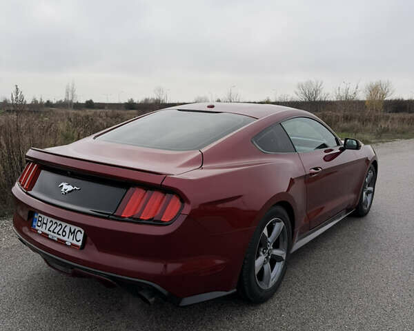 Красный Форд Мустанг, объемом двигателя 2.3 л и пробегом 127 тыс. км за 16500 $, фото 5 на Automoto.ua